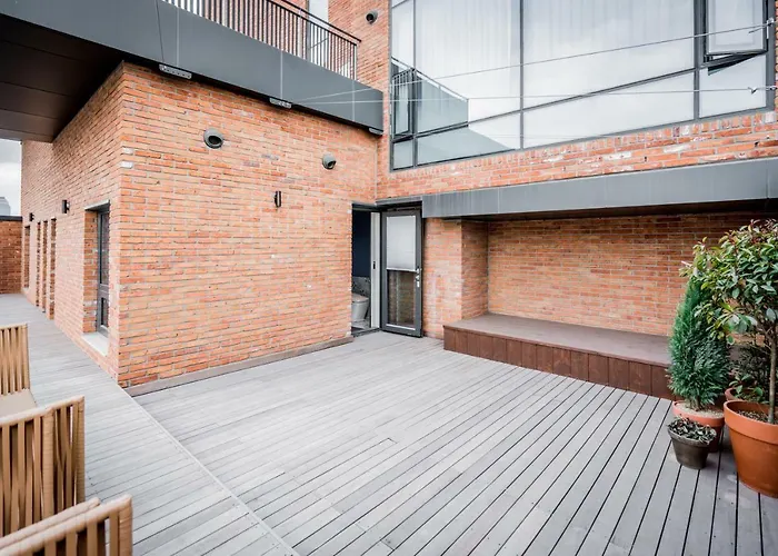 Patio 7